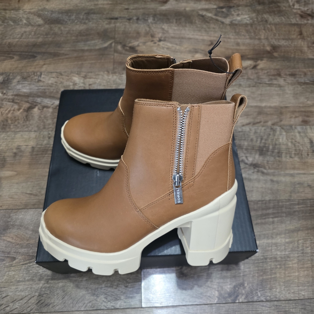 Sorel X Chelsea Ankle Boots with Chunky Heel Platform Women Size 9